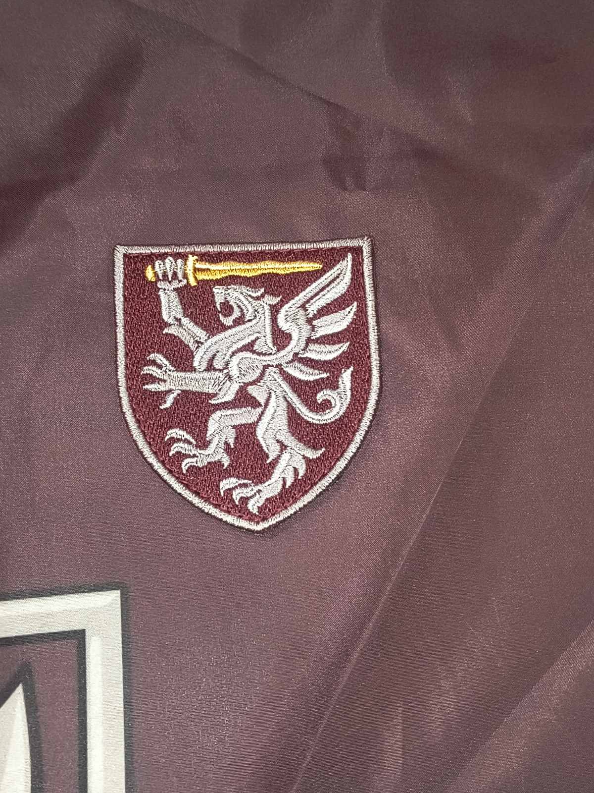 Ukrainian flag and patch signed by fighters of 80th Air Assault Brigade - Image 4